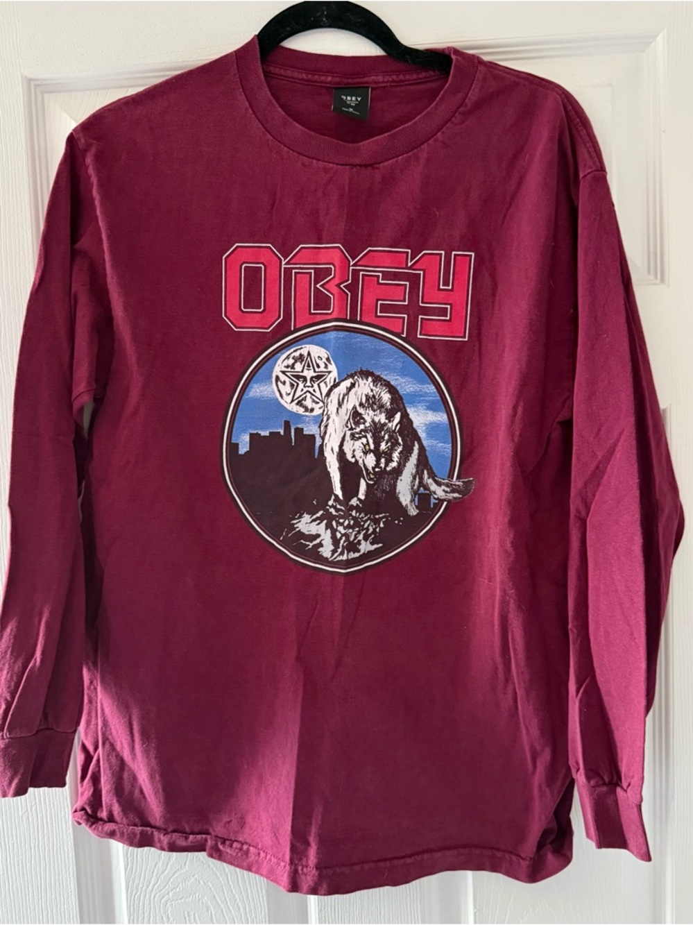 Obey Propaganda Long Sleeve Graphic Tee Red Wolf City Print Size M